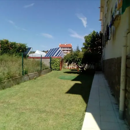 Puerta Al Pirineo Guest house *